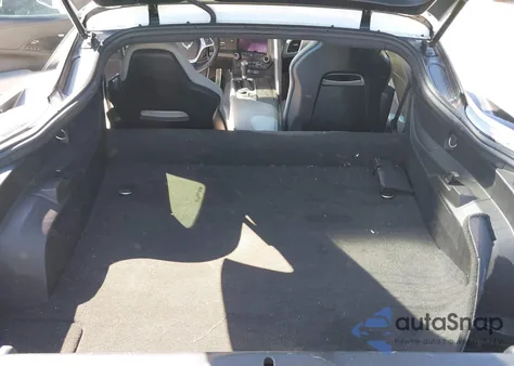 2014 Chevrolet Corvette Stingray z USA, uszkodzony, nr VIN 1G1YF2D76E5133952